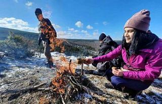 Doğa tutkunları 15 kilometrelik yürüyüşte 4...