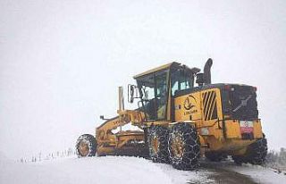 Doğu Karadeniz’de 322 köy ve mahalle yolu kar...