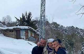 Donmak üzere olan 90 yaşındaki kadını itfaiye...