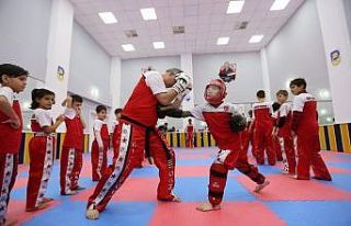 Dumlupınar Spor Merkezi’nde çalışmalar başladı