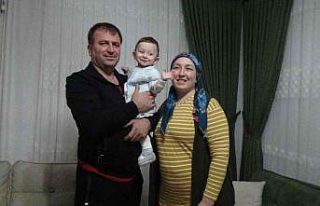 Dünyanın ilk rahim nakli ile doğan Ömer Özkan...