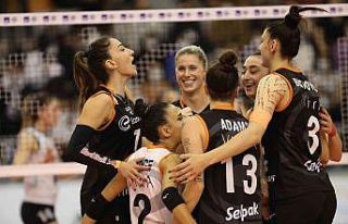 Eczacıbaşı Dynavit Kupa Voley’de yarı finalde