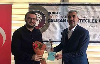 Eğitim Bir-Sen gazetecilerle bir araya geldi