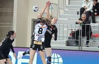 EHF Kadınlar Şampiyonlar Ligi: Kastamonu Belediyespor:...