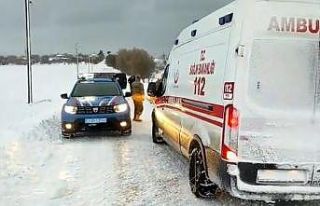 Ekipler kolu kırılan çocuk için seferber oldu