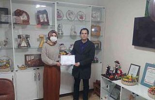 El emeği göz nuru ürünlerini sosyal medyada satıyor