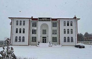 Elazığ’da amatör liglere kar engeli