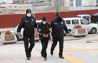 Elazığ’da otomobilden teyp çalan hırsızı tutuklandı