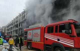 Elazığ’da stadyumdaki yangın söndürüldü