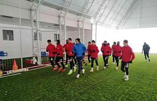 Elazığspor, halı sahada hazırlıklarını sürdürüyor