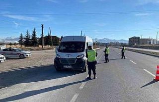 Emirdağ’da jandarmadan işçi servislerine denetim
