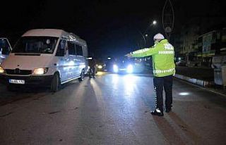Emniyet ekipleri denetimleri sıklaştırdı, 12 araca...