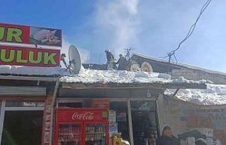 Erciş’te iş yeri yangını