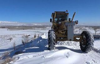 Erciş’te mahsur kalan öğrenciler kurtarıldı
