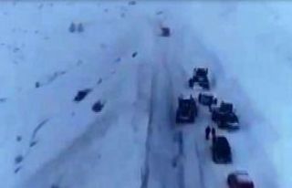 Erzurum’da kar yağışı sonrası düşen çığ...