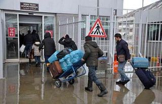 Esendere Sınır Kapısı tekrar geçişlere açıldı