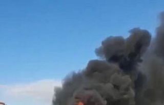 Esenyurt’ta çatı katı alev alev yandı