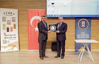 "Esnaflarımızın yanındayız"