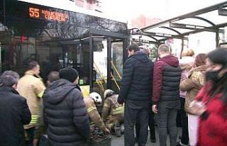 Eyüpsultan’da İETT otobüsünün durağa daldığı...