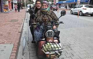 Felçli kocasını taşımak için sürücü oldu