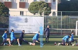 Fenerbahçe, Antalya’da çalışmalarını sürdürüyor