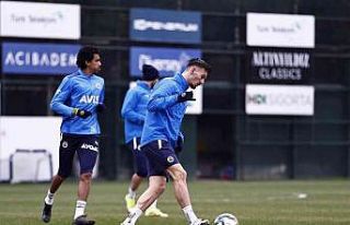 Fenerbahçe’de Antalyaspor hazırlıkları başladı