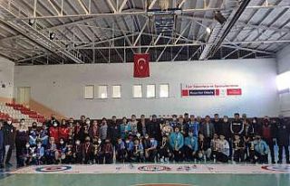 Floor curlingte şampiyonlar belli oldu