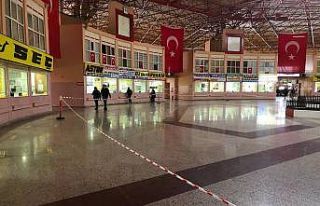 Gaziantep Otogarı çatı çökmesi ihtimaline karşı...