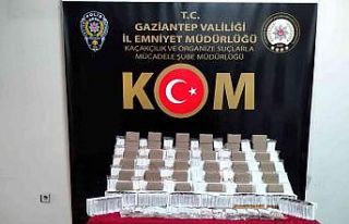 Gaziantep’te kaçak sigara kağıdı ve makaron...