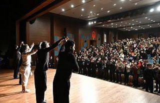 “Gelin Tanış Olalım” Esenyurt’ta sahnelendi