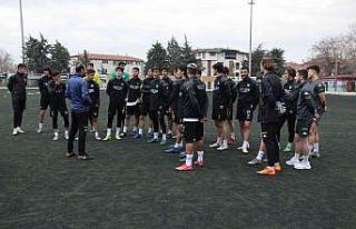 Genç Horozlar, Manisa’ya bileniyor