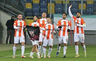 Gençlerbirliği - Adanaspor karşılaşmasında hayatını...