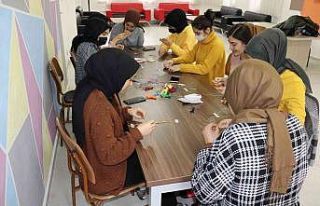 Gençlerden el sanatları kursuna yoğun ilgi