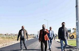 Gençlere spor salonu sokağa asfalt