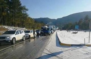 Göcek Tüneli’nde trafik akışı durdu