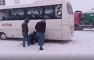 Gönen’de kar yağışı etkisini gösterdi