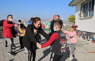 Görme engelli çocuklar, Toroslar Engelliler Akademisinde...