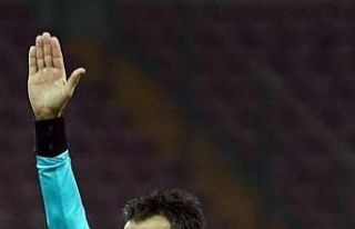 Göztepe - Sivasspor maçında Suat Arslanboğa düdük...