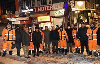 Güder, karla mücadele çalışmalarını inceledi