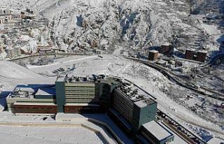 Gümüşhane Devlet Hastanesi’nde yol sorunu çözüm...