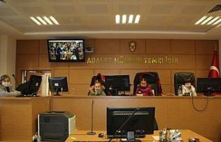 Hakim ve Savcı kürsüsünde bu kez minikler yer...