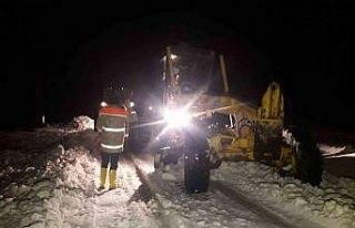 Haliliye’de ekiplerin gece kar mesaisi