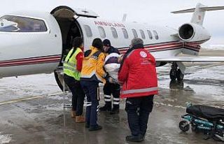 Hasta ambulans uçakla sevk edildi