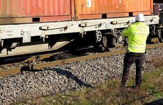 Hemzemin geçitte tren çarpan üniversite öğrencisi...