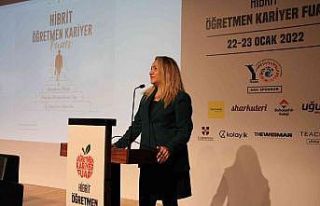 ‘Hibrit Öğretmen Kariyer Fuarı’ başladı