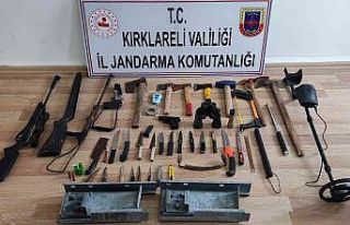 Hırsızı fotokapan ele verdi