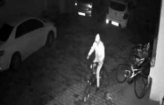 Hırsızlık suçundan 22 kaydı bulunan şüpheli...