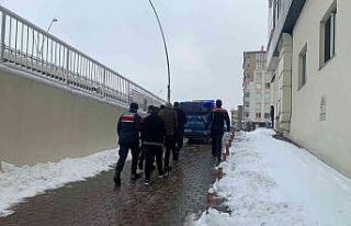 Hırsızlık yapan 3 şahıs jandarma dedektifleri...