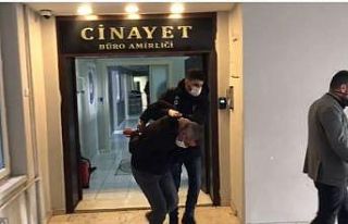 Husumetlisini çekiçle öldüren firari katil yakalandı