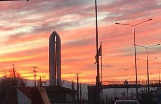 Iğdır’da güneşin batışı ile gelen görsel...